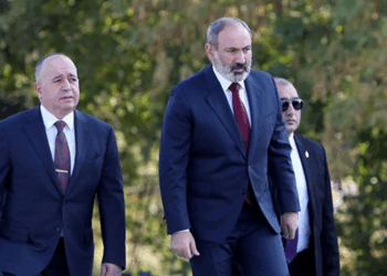 Ասում են՝ ես փախել եմ, վախկոտ եմ, բայց ես գնացել եմ Փաշինյանի թույլտվությամբ. Արշակ Կարապետյան. տեսանյութ