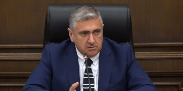 Ես զագսի վարիչ չեմ, խոհանոցային բամբասանքի մակարդակ է․ Խաչատրյան. տեսանյութ