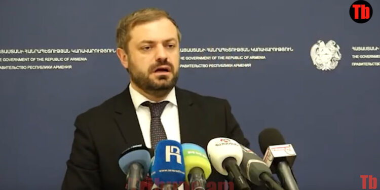 «Ձե՞զ էլ է համբալ ասում Փաշինյանը», «Կոռեկտ պահե՛ք ձեզ, շնորհք չունեք». տեսանյութ