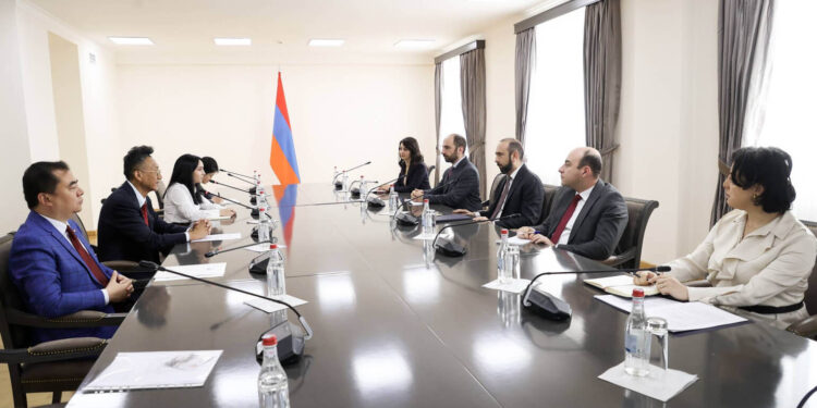 «Հայաստանը և Չինաստանն այս պահին գտնվում են հարաբերությունների էական զարգացման փուլում». Միրզոյանն ընդունել է ՀՀ-ում Չինաստանի նորանշանակ դեսպանին