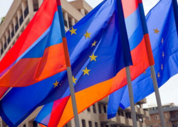 Բայց ո՞վ էր ձեզ ասել, որ գնում ենք… ԵՄ. «Փաստ»