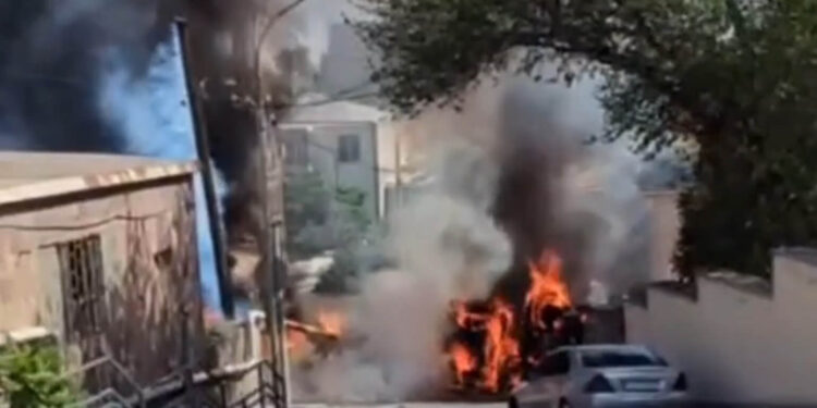 Բետոնախառնիչը հետընթացով բախվել է գազատար խողովակին և սյանը. մանրամասներ՝ հրդեհ- պայթյունից