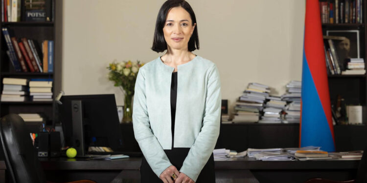 «Համարձակ գնացեք առաջ՝ ձեր երազանքների ու նպատակների հետևից»․ ԿԳՄՍ նախարարի ուղերձը՝ Վերջին դասի կապակցությամբ