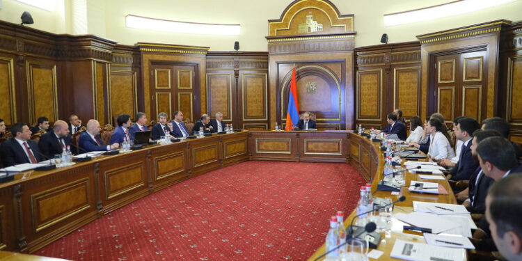 Ի՞նչ է կատարվում կառավարությունում ՍԱՏՄ ղեկավարի հետ կապված կոռուպցիոն սկանդալից հետո. «Փաստ»