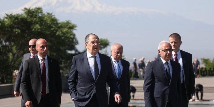 Ցեղասպանության հուշահամալիր այցը հանվել է Լավրովի այցի օրակարգից․ «Հրապարակ»