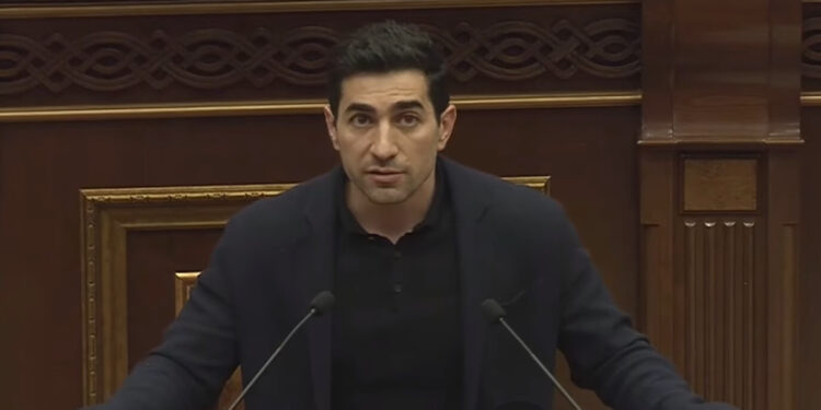 Հիվանդանոցում պառկած էի, ՔՊ քարտուղարը Պետրոսի մոտ ասում ա՝ թող դիմեր, բա՞ն փոխվեց. Քոչարյան. տեսանյութ