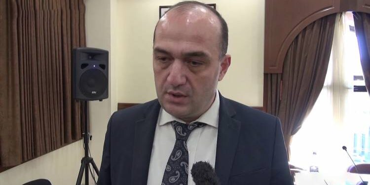 Հայր ու որդի՝ մեղադրյալ․ «Հրապարակ»