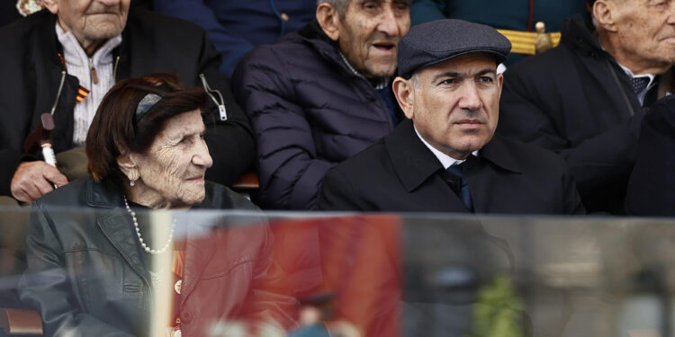 Փաշինյանը Մոսկվայում ներկա է գտնվել Հայրենական մեծ պատերազմում հաղթանակին նվիրված զորահանդեսին