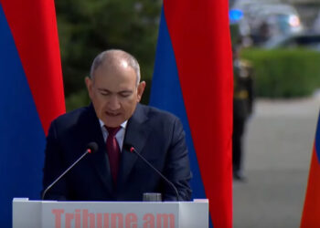 Մի՛ գնացեք իմ ճանապարհով, մի՛ կրկնեք ինձ. Փաշինյանի «քարոզարշավը» Սարդարապատում. տեսանյութ