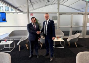 «Պատրաստակամություն են հայտնել համագործակցությանը նոր թափ հաղորդել»․ ՊՆ-ն՝ Բեռլինում Պապիկյանի և Միացյալ Թագավորության ԶՈՒ նախարարի հանդիպման մասին