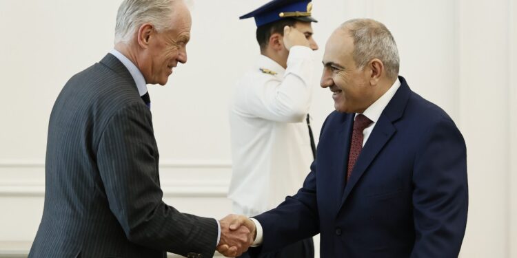 Փաշինյանը Գերտ Յան Կուպմանի հետ քննարկել է Հայաստան-Ադրբեջան խաղաղության գործընթացին առնչվող հարցեր