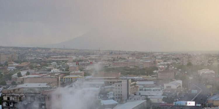 Ուժեղ քամու հետևանքով Երևանի կենտրոնում արձանագրվել է փոշու կոնցենտրացիայի զգալի աճ