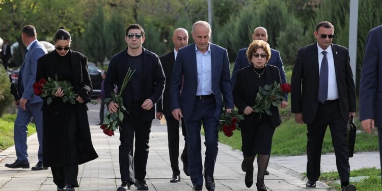 ՔՊ ֆրակցիան Քոչարյանի ու նրա ընտանիքի վրա «հարձակման անցնելու» հրահանգ է ստացել․ «Հրապարակ»