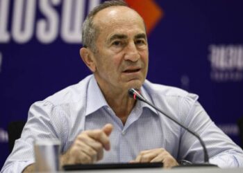 Ֆրակցիայի նիստին մասնակցել է նաև Քոչարյանը․ «Հրապարակ»