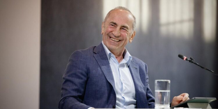 Ավելի քան 2,5 մլն դիտում. ո՞րն է Ռոբերտ Քոչարյանի ֆենոմենը. «Փաստ»