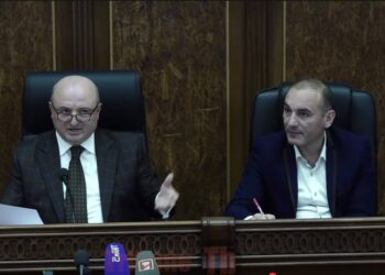 Տեսեք ինչ դեմոկրատական ենք. Վարդան Ղուկասյանը՝ պաշտոնների բաժանմանը. տեսանյութ