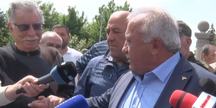 Ալբերտ, չմեռա՞ր հլը, թասիբ չունե՞ս. Սասուն Միքայելյանի հումորները. տեսանյութ