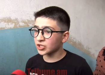 Մահացած ծնողնե՛րդ ծամոն ծամեն. ուսուցչուհին վիրավորել է ծնողազուրկ երեխային. տեսանյութ