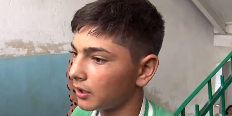 Աշակերտը տեսել է, որ ուսուցչուհին ձայնագրում է, հեռախոսը վերցրել ու ջնջել է. տեսանյութ