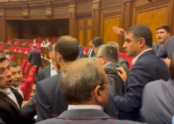 Քֆուր չտա՛ս, այ տղա… Ով որ իմ պապուն թուրք ասի, նրա…տեսանյութ