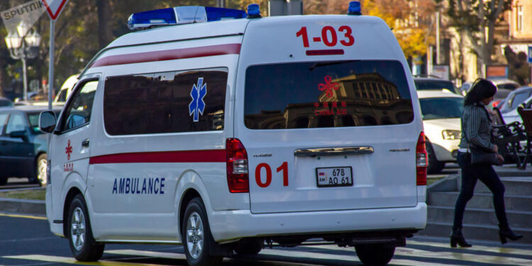 «Շտապօգնության» ՓԲԸ-ի բժիշկներն ու վարորդները ենթարկվել են բռնության մի խումբ անձանց կողմից՝ Պարոնյան և Լեո փողոցների հատման հատվածում. Կոստանյան