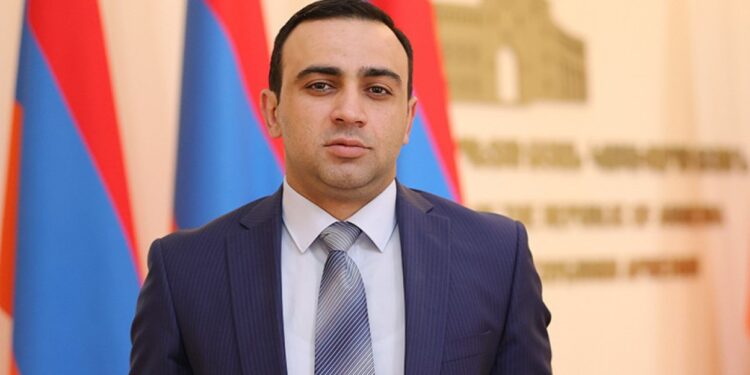 «Լուծարած պետությունը կարող էր հիմնադրվել բացառապես իր տարածքի վրա, բայց չհիմնադրվեց, իսկ ՀՀ-ում դա անհնարին է». Չախոյանը՝ Արցախի մասին