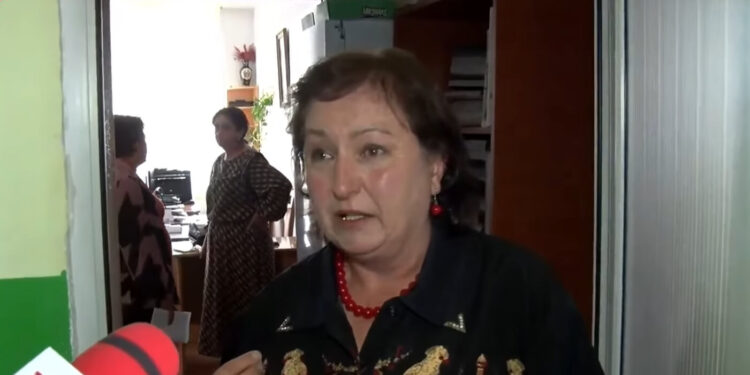 Տակ են քանդում, հարամում. պատմության ուսուցչուհին հուզվում է. տեսանյութ