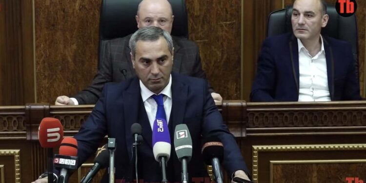 Կապ չունի փեսաս է, շատ խիստ եմ լինելու. Վարդան Ղուկասյանի փեսային 17 ձայնով ընտրեցին փոխքաղաքապետ. տեսանյութ