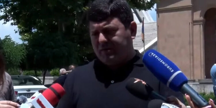 Վստահ եմ՝ իմ հետևից մարդիկ դուրս կգան փողոց, կգեներացնեմ. Դավիթ Համբարձումյան. տեսանյութ