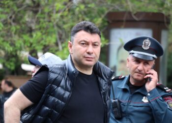 «Նիկոլի արածը պարզ է՝ Հայաստանի թրքացում, իսկ մենք ի՞նչ ենք անում. դիմադրելու՞ ենք, թե՞ խոնարհաբար համակերպվելու». Շարմազանով