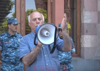 Ամեն մեկդ մի մարդ կարա՞ք բերեք, խելքներդ գլուխներդ հավաքեք.Հայրյանը՝ ղարաբաղցիներին. տեսանյութ