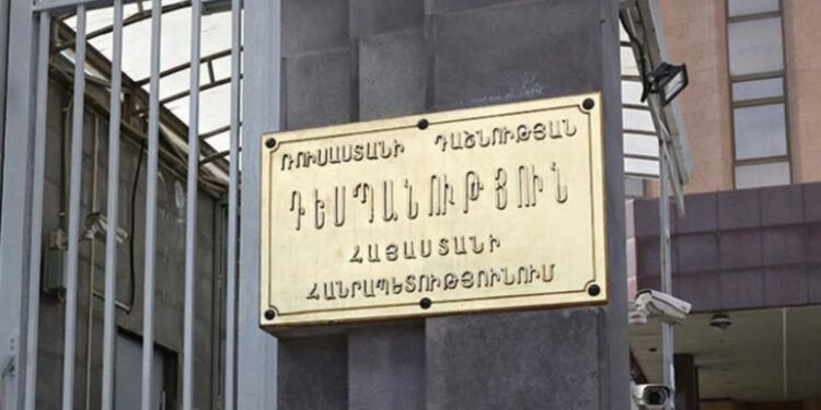 ՀՀ-ում ՌԴ դեսպանությունն Իրանում գտնվող իր քաղաքացիներին իրազեկել է Հայաստանի հետ սահմանով անցնելու տարբերակների մասին