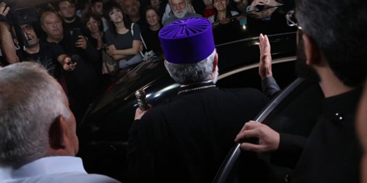 Օդանավակայանի մոտ հավաքի կարևոր մեսիջներն ու իշխանական անհանգստությունները. «Փաստ»