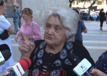 Ստո՛ր արարածներ, հերիք ա լափեք. ճանճերի պես թռնելու են ինքը ու իր ոչ կինը. զոհվածի մայր. տեսանյութ