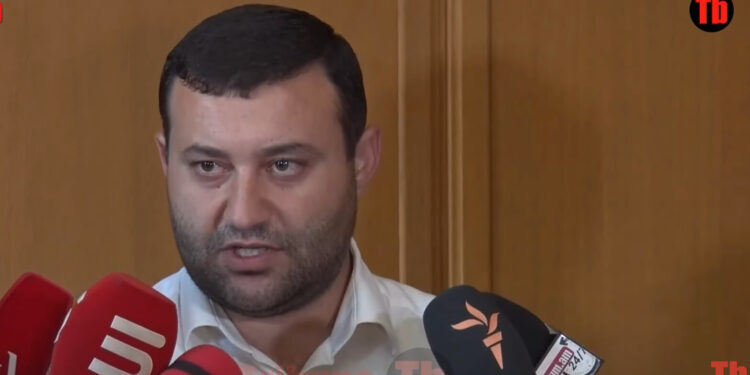 «Դոմփելը» մեղմ ա, էդ ի՞նչ մի տրագեդիոն բառ ա. ՔՊ պատգամավոր. տեսանյութ