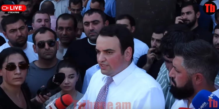 Մեր ձևերովը սա է, ոչ ոք մեր սրբությունները չպիտի ոտնահարի. Կարապետյան. տեսանյութ