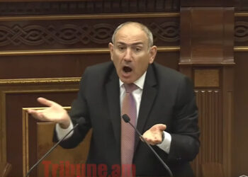 Աստվա՛ծ, ո՞ւր ես նայում, Աստվա՛ծ, երթևեկության անարդարություն, թո՛ղ, որ ես թքեմ քո բաց ճակատին. տեսանյութ