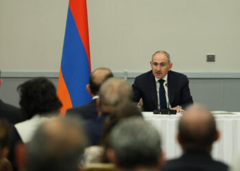 Փաշինյանը Թուրքիայի հայ համայնքի հետ հանդիպմանը հույս է հայտնել, որ Էրդողանի հետ հանդիպումը նոր ազդակ կհաղորդի երկկողմ հարաբերություններին