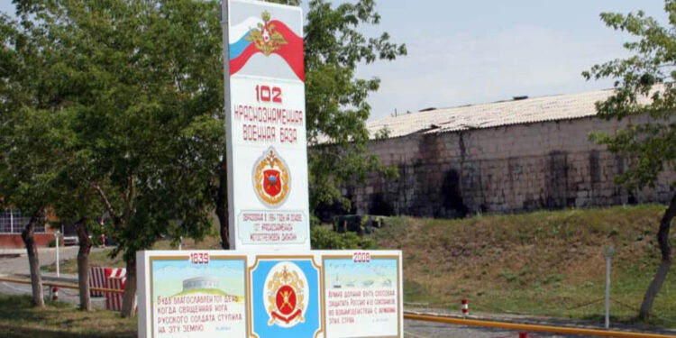 «Պաշտոնական Երևանից որևէ ազդակ չենք ստացել ռուսական ռազմաբազայի դուրսբերման մասին». Զախարովա
