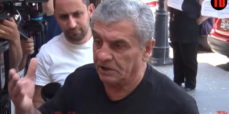 Ես կիրթ չեմ, չեմ կարդում. քաղաքացին հեգնում է. տեսանյութ