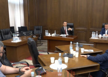 Կիրանցի կադաստրի վկայականները մարդիկ ի՞նչ անեն. Գառնիկ Դանիելյան. տեսանյութ