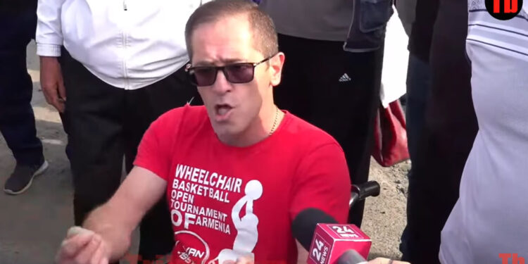 Իյա՛, մնում ա մի հատ նալ խփեն ժողովրդի ոտերի տակ ու ասեն բարձրացեք, էս տրանսպորտ չի’. տեսանյութ