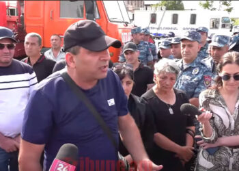 Ու՞մ եք վախացնում, ուզում եք կզած մա՞ն գանք. ցուցարար. տեսանյութ