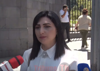 Փոքրամարմին զինվորի մորը տվել են 43 համարի կոշիկով ոտք, ասել են՝ էս ա տղեդ, հիմա ո՞նց չգա ստեղ քնի. տեսանյութ