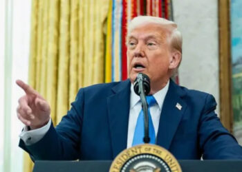 Թրամփն Իրանին սպառնացել է լուրջ հետևանքներով, եթե այն հարձակվի ամերիկյան ռազմաբազաների վրա