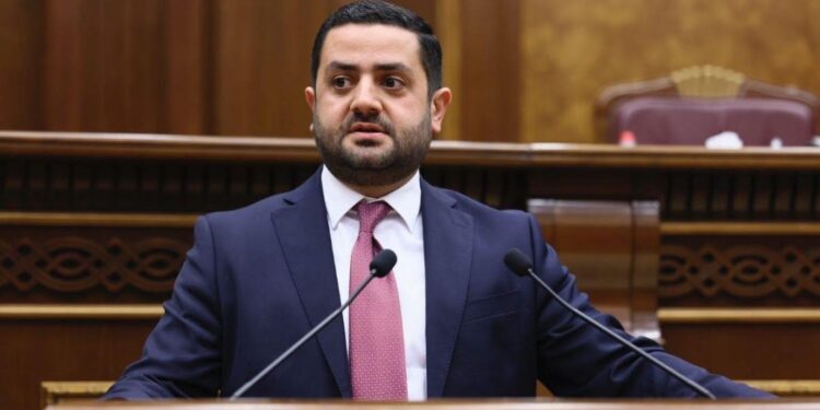 «Այսպես կոչված՝ «Զանգեզուրի միջանցքը» անընդունելի է սյունեցիների և ողջ հայ ժողովրդի համար». ՔՊ պատգամավոր