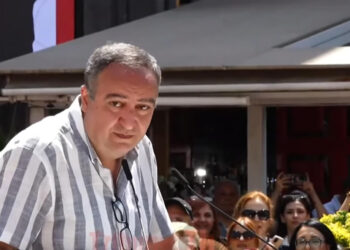 Սարսափելի կլիներ, եթե որևէ աղմուկ չլիներ. Դավիթ Մինասյանը՝ Ազնավուրի արձանի մասին. տեսանյութ