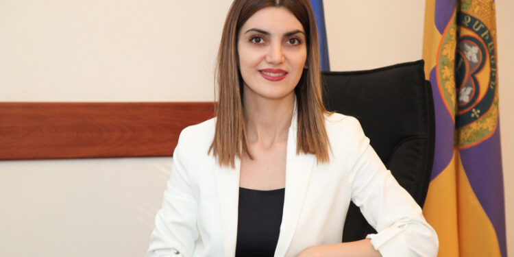 Էջմիածնի նախկին քաղաքապետը հարցաքննվել է. Գասպարյանի ընտանիքի շուրջ գործընթացներ կսկսվեն. «Ժողովուրդ»