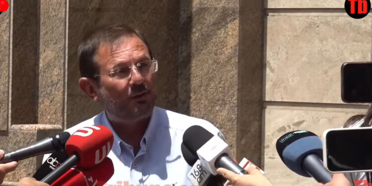 Գլխին ինչ փչում ա, առավոտը գրում ա, էս հլու-հնազանդ իրավապահներն էլ խելոք կատարում են․ Գեղամ Մանուկյան. տեսանյութ