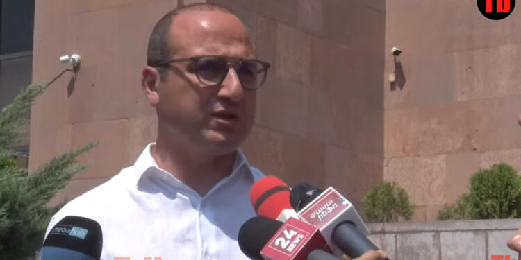 Ուսուցիչները բոլորով աշխատանքից կազատվեն, եթե տնօրենին չնշանակեն. Ստեփանյան. տեսանյութ